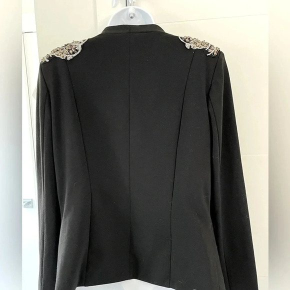 Suzy Shier/💰2 FOR $10💰Black detailed shoulder blazer/ Size US M - Picture 3 of 10